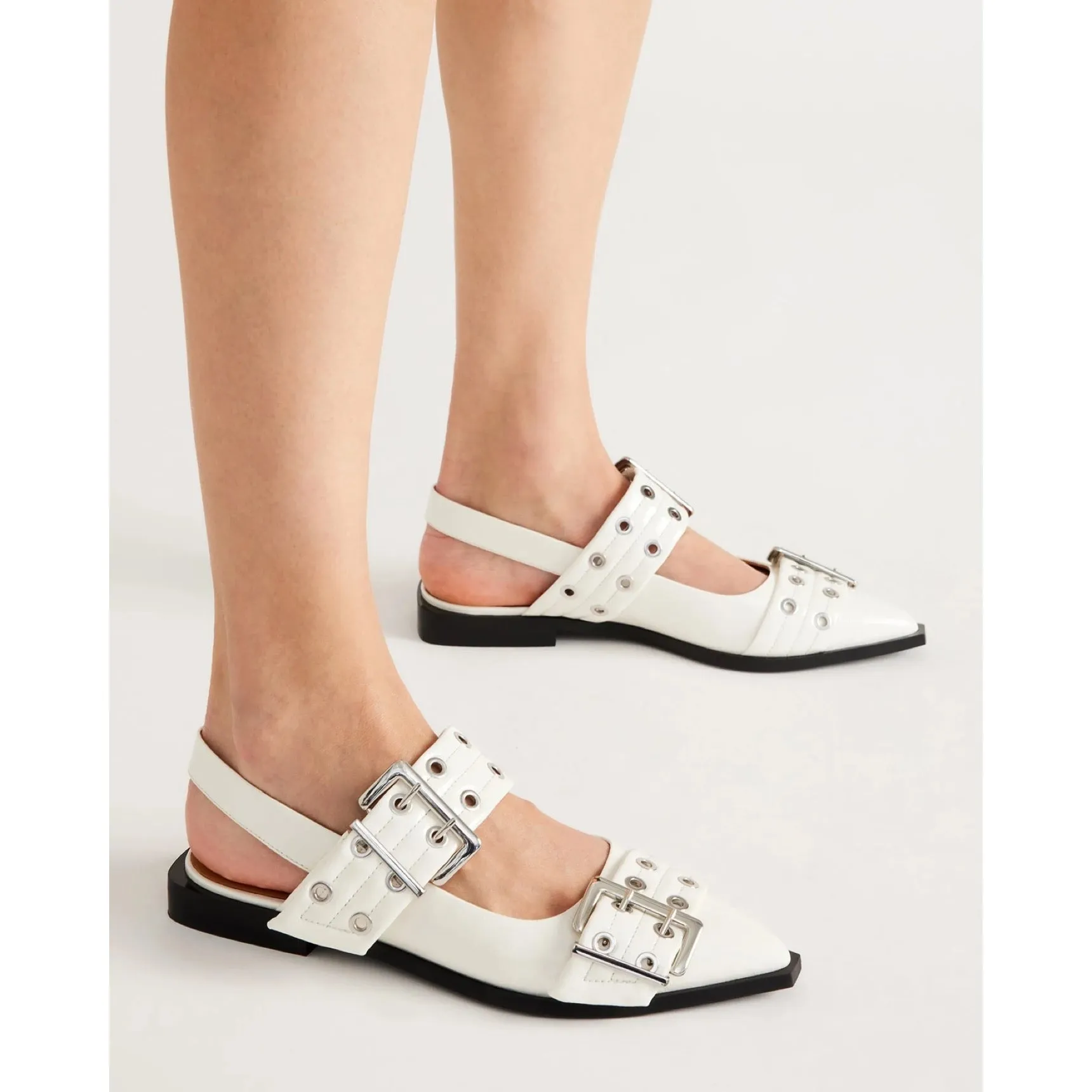 Zapatos en punta
